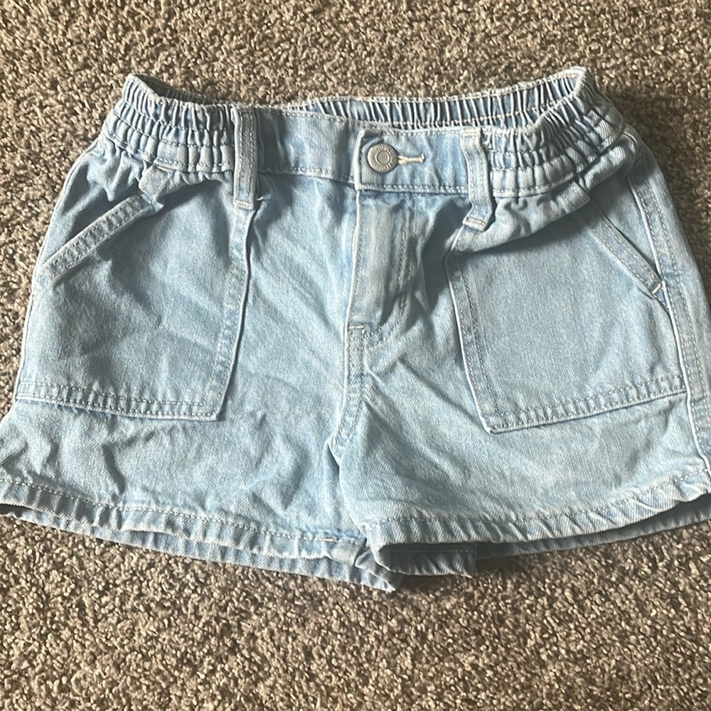 Size 8 girls shorts- OLD NAVY